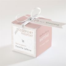 Boîte de dragées baptême Joli Passeport Bapteme personnalisable - Couleur Rose - 4,5 cm - Monfairepart
