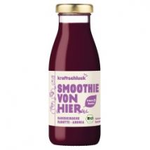 Smoothie mit Sauerkirsche, Karotte & Aronia