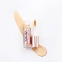 Revolution Conceal & Define 16H Full Coverage Concealer  C5.7
