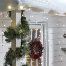 The Winter Workshop - Snowing Icicles - 960 LEDs - Cool White