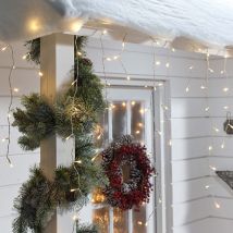 The Winter Workshop - Snowing Icicles - 960 LEDs - Warm White