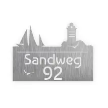 Exclusive Hausnummer - Design Leuchtturm mit Segelboot