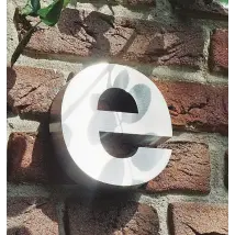 3D Kleinbuchstabe e aus Edelstahl - Höhe 16 cm und Tiefe 3 cm