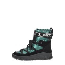 Antarctica - Snowboots