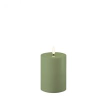 Deluxe Homeart Outdoor-Stumpenkerze staubiges grün D7,5xH10cm