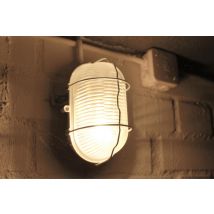 MEGATRON Ovalleuchte Zella IP44 MT69064 ** Glas, inkl LM 810lm 840 E27 EEK E