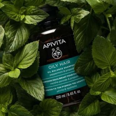APIVITA - Oily Hair Oil Balance Shampoo Peppermint & Propolis 250ml