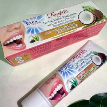 Rasyan - Extra White Herbal Clove Toothpaste with Coconut & Aloe Vera 100g