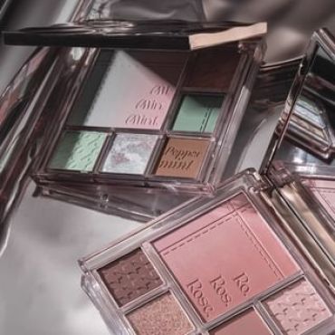 CZEL - Water Ripple Atmosphere Gradient Eyeshadow Palette - 2 Types MI# Mint Milk Green Tea - 6.5g
