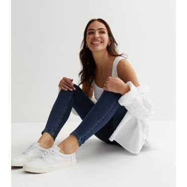 Women's Blue Lift & Shape Emilee Jeggings New Look