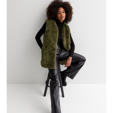 Women's Khaki Faux Fur Gilet Gini London New Look