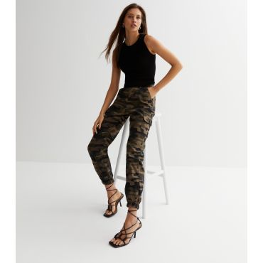Women's Olive Camo Cuffed Cargo Trousers Urban Bliss New Look