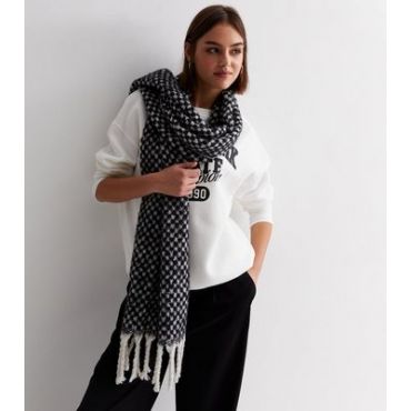 PIECES Black Check Tassel Scarf New Look