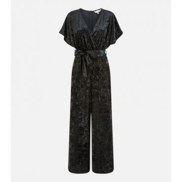 Yumi Black Velvet Kimono Sleeve Jumpsuit New Look
