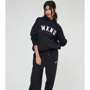 Women's Black Logo Oversized Joggers WKNDGIRL New Look