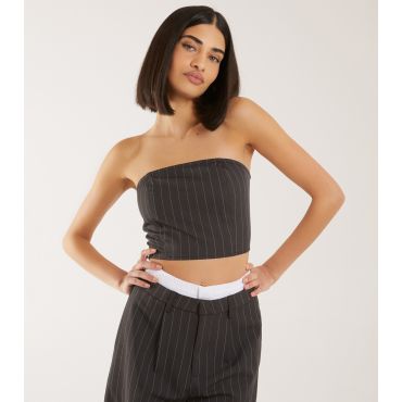 Women's Pinstripe Crop Bandeau Top Pink Vanilla New Look