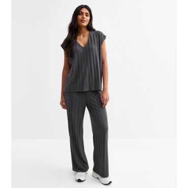 Women's Dark Grey Wide Rib Relaxed Trousers New Look