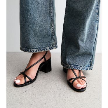 Women's Gretchen Black Crossover Strap Faux Leather Block Heel Sandals Public Desire New Look