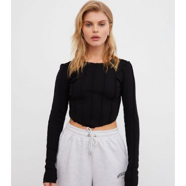 Women's Black Seam Detail Long Sleeve Crop Top WKNDGIRL New Look
