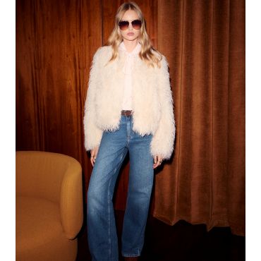 Women's Cream Faux Fur Coat New Look