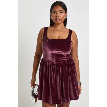 boohoo Femmes Robe en Velours Plus a Encolure Carree avec Detail Corset | Mauve | Taille: 48