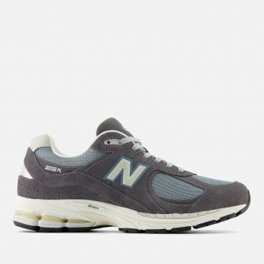 New Balance Unisex 2002r Suede and Mesh Trainers - UK 5
