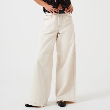 Seventy + Mochi Bay 32 Denim Jeans - W28