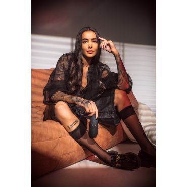 Womanizer Next Pleasure Air Clitoral Suction Stimulator x Naomi Lareine - Amorana