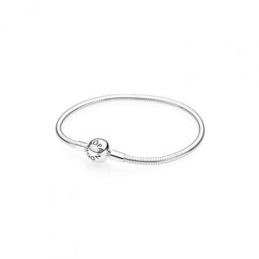 Pandora Moments Smooth Bracelet - 16cm