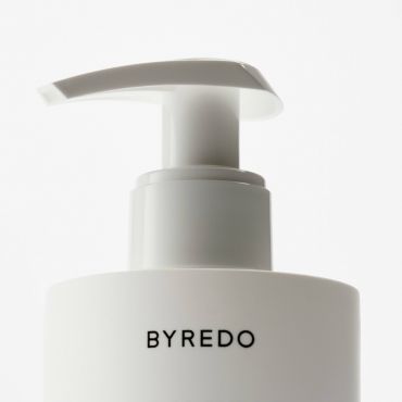 Byredo La Tulipe Body Lotion - 225ml - Light And Nourishing Texture - Iconic And Delicate Scents - BYREDO