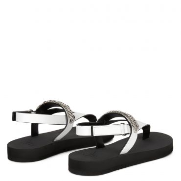Giuseppe Zanotti HYDRA CHAIN Womens Flats White