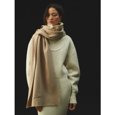 Jacquemus - The Tailleur Scarf - Beige