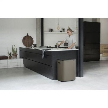 Brabantia - Roskakori touch bo 60l platinum