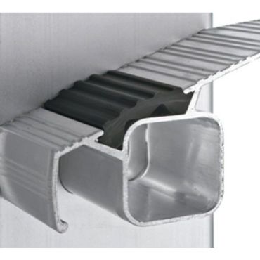 Zarges - Yksiosainen tikas SaferStep L - 8 askelmaa 2,50 m - Alumiini 150 kg kuormitus 30 % kierrätettyä materiaalia
