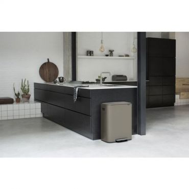 Brabantia - Polkimella varustettu roskakori 60 litraa harmaa brabantia