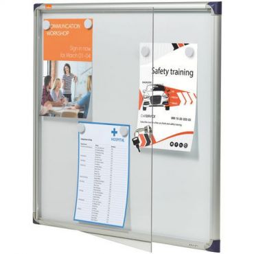Nobo - Erittäin litteä nobo-vitriinikaappi magneettialustalla 6xa4