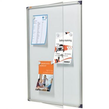 Nobo - Erittäin litteä nobo-vitriinikaappi magneettialustalla 9xa4