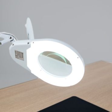 Manutan Expert Suurennuslamppu - 650 lm LED 1.75x suurennus 9W 127mm linssi nipistinkiinnitys
