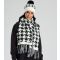 South Beach Black Dogtooth Knit Hat and Scarf Set New Look